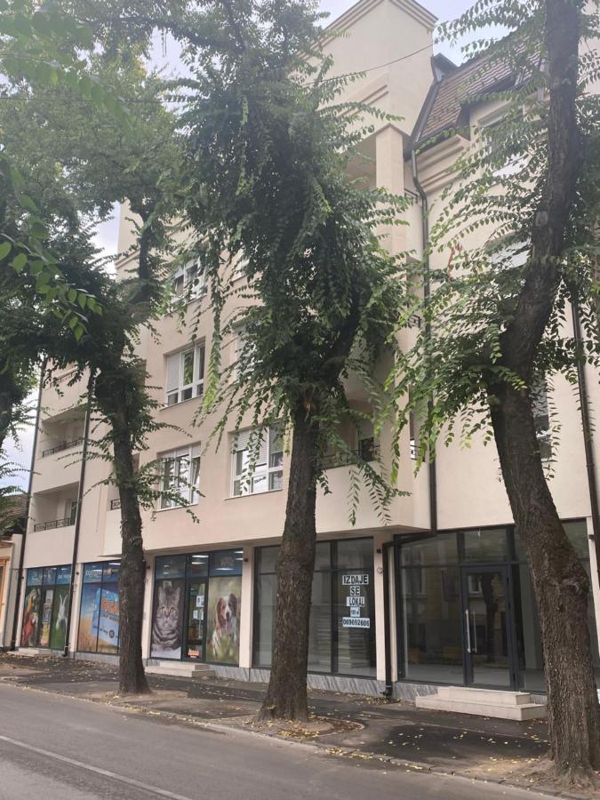 Apartman Mdb Lux スボティツァ エクステリア 写真