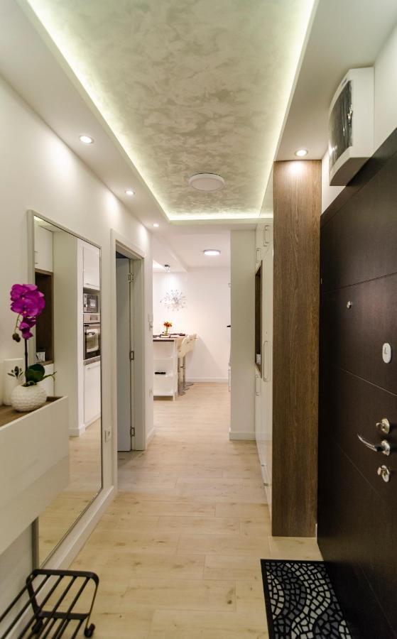 Apartman Mdb Lux スボティツァ エクステリア 写真