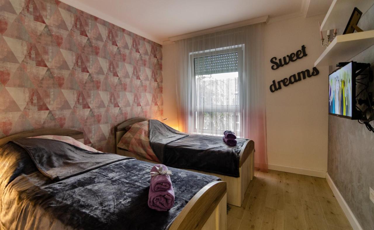 Apartman Mdb Lux スボティツァ エクステリア 写真